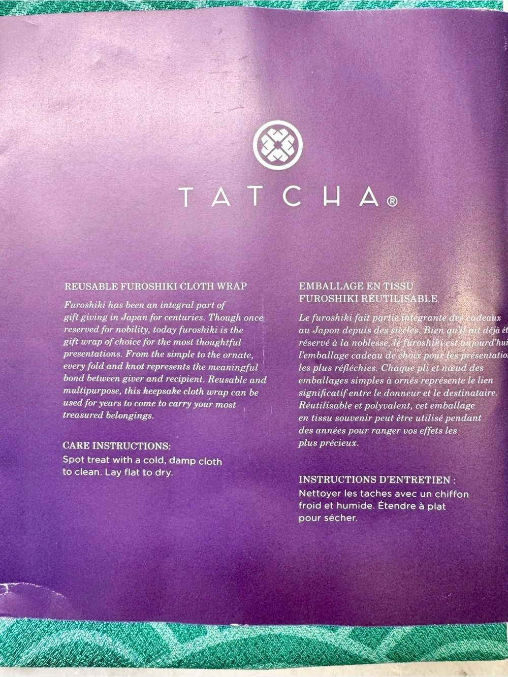 New Tatcha Reusable Furoshiki Cloth Fabric Gift Wrap w/ Green Scalloped Design